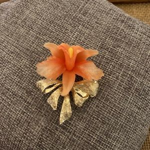 Vintage Lily Brooch